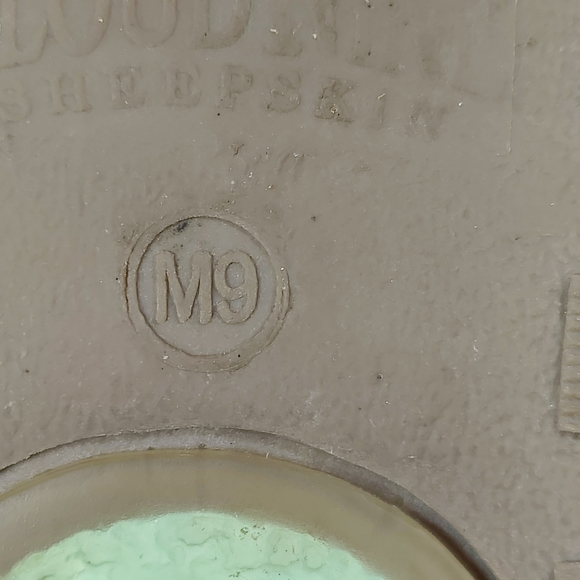 Cloud Nine Sheep Skin Suede Brown Moccasin Shearling Lined Comfy Slipper Men's 9 - Picture 11 of 11